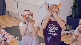 Grafika organizatora: Rodzinne figle na macie - dla dzieci 4-7 lat